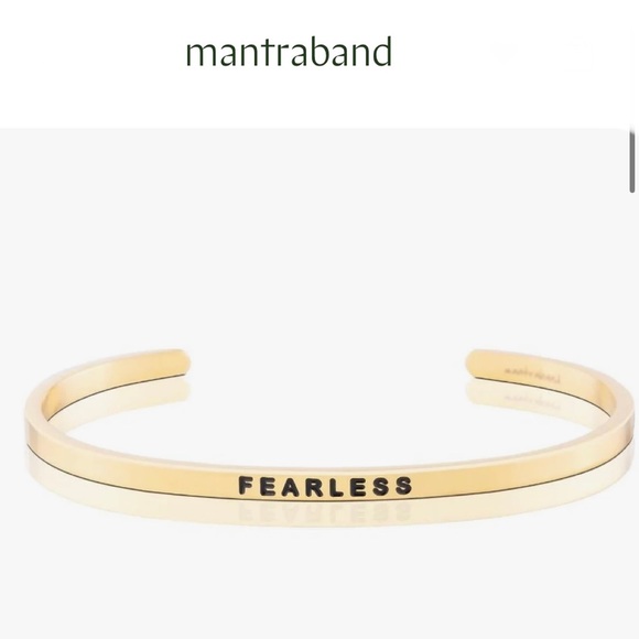 New! MantraBand “Fearless” 18K Gold Plated Bracelet Cuff✨One Size - Picture 2 of 8